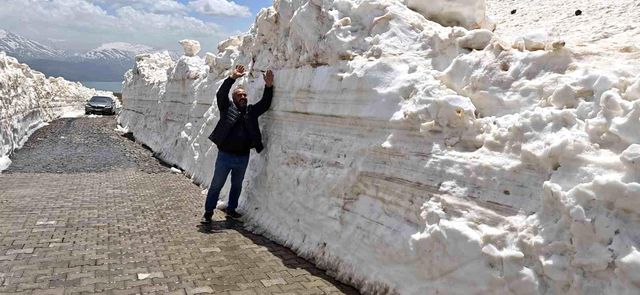 kar kalinliginin 7 metreyi buldugu nemrut yol 8 19841674 o