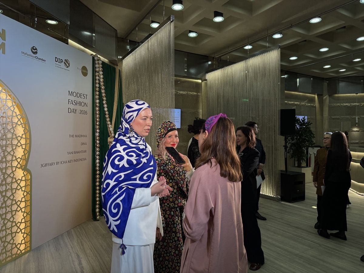 Kazan'da 'Modest Fashion Day' defilesi düzenlendi