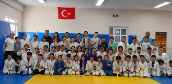 Kumluca'da judo müsabakaları yapıldı