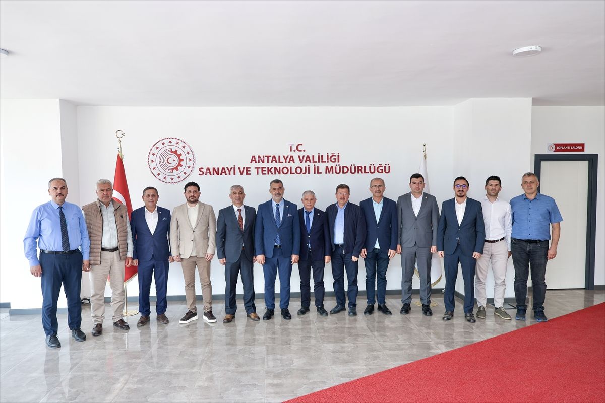 KUTSO yönetimi Antalya'da ziyaretlerde bulundu