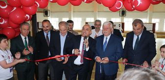 Of'ta TÜBİTAK 4006-A Bilim Fuarı açıldı