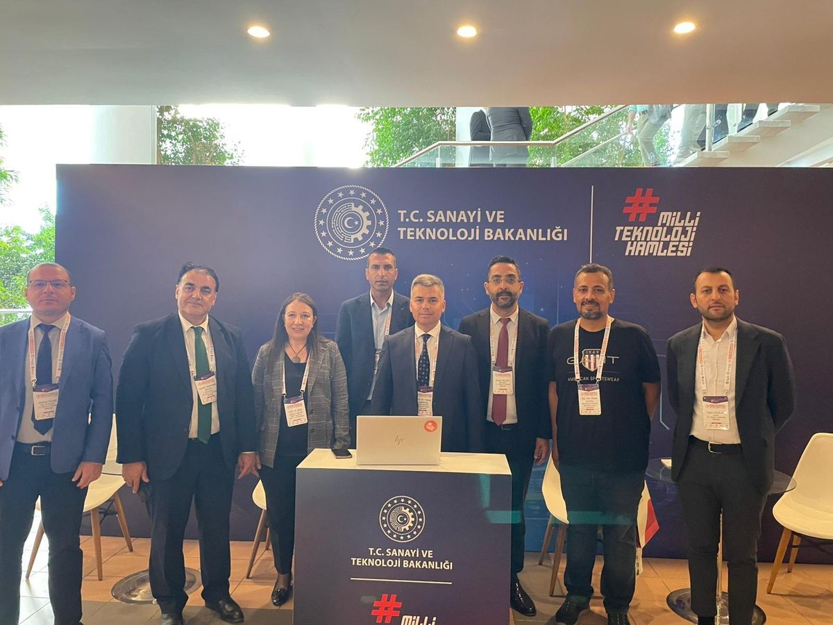 AİÇÜ bilişim teknolojileri fuarında yerini aldı