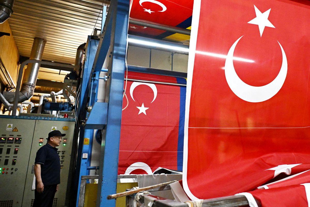 Albüm: Çinli Tekstil Firmaları, 2026 FIFA Dünya Kupası Öncesi Bayrak Üretimini Hızlandırdı