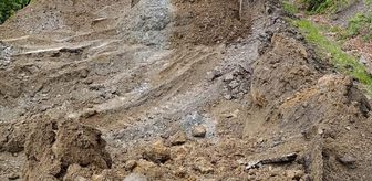Amasya'da yağışlar nedeniyle çöken yolda çalışma başlatıldı