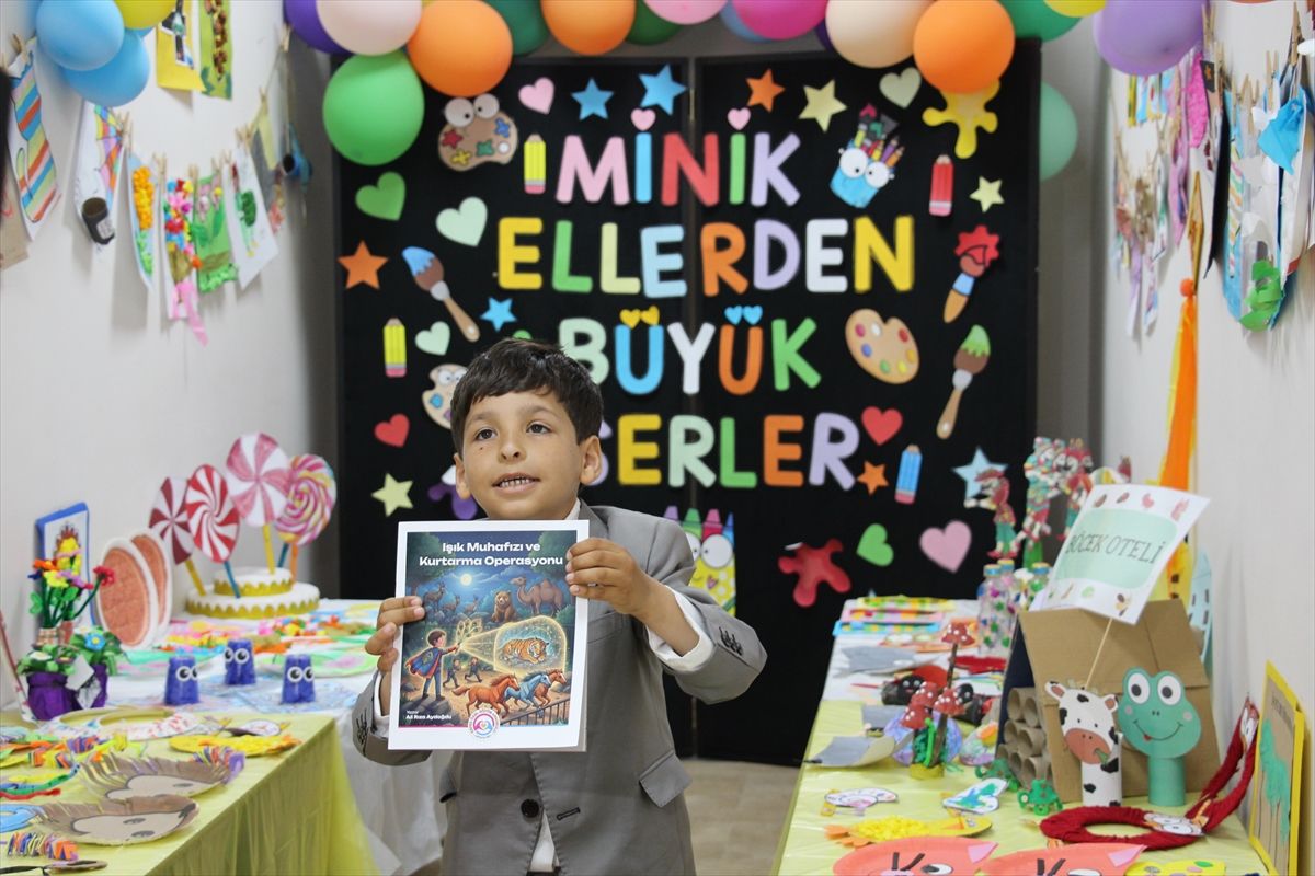 Antalya'da 6 yaşındaki otizmli öğrencinin hayalleri kitaba dönüştü