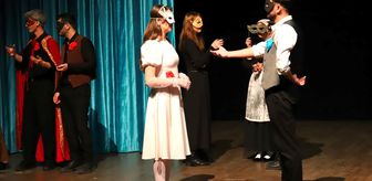 Ardahan Üniversitesi'nde Shakespeare Rüzgarı: Romeo ve Juliet İngilizce Sahnelendi