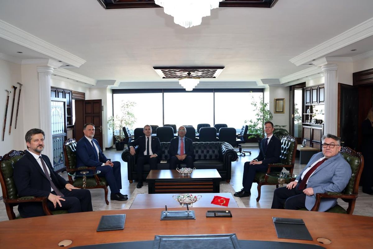 BEUN'da Türk-Macar dostluğunu güçlendiren anlamlı buluşma