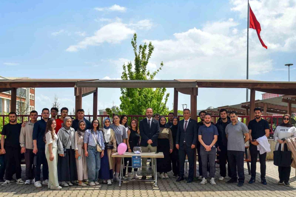 BŞEÜ'de 'Engelsiz Farkındalık Standı' kuruldu