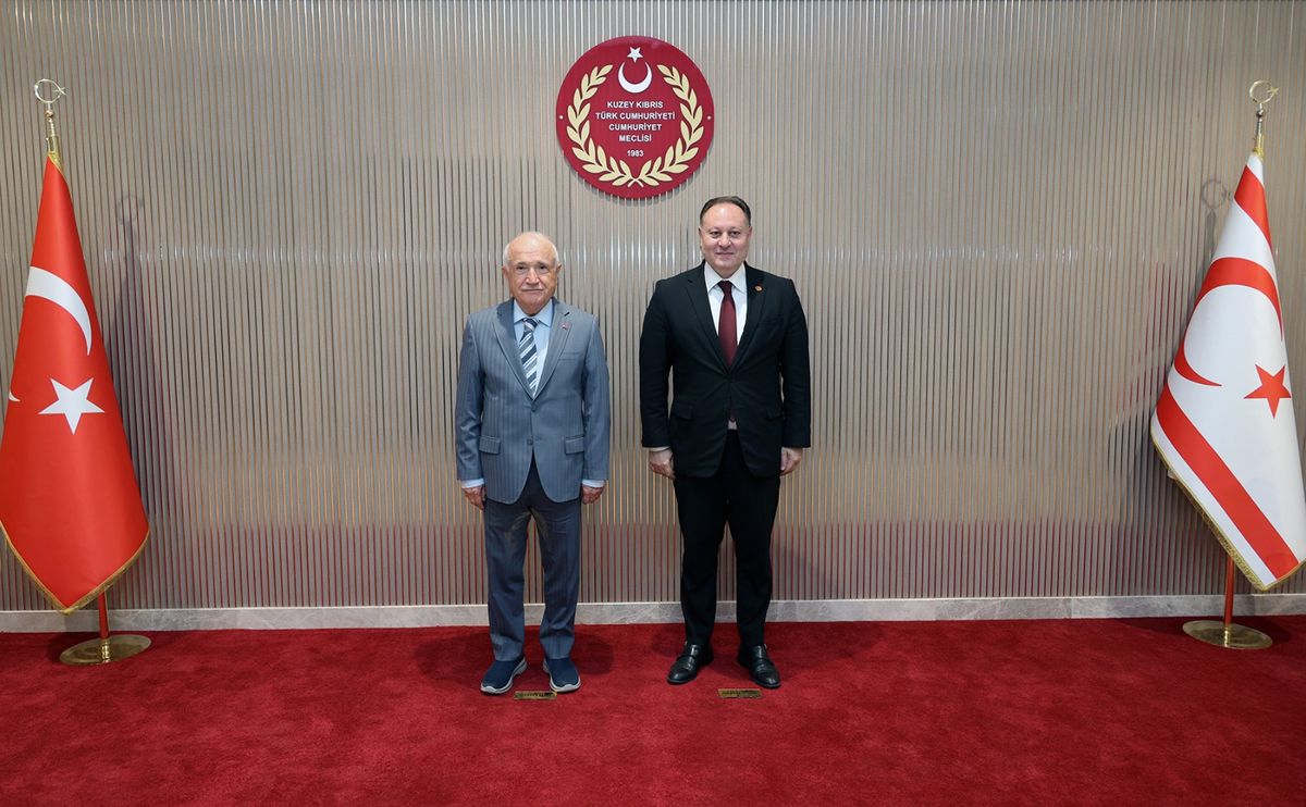 Cemil Çiçek'ten KKTC'ye ziyaret