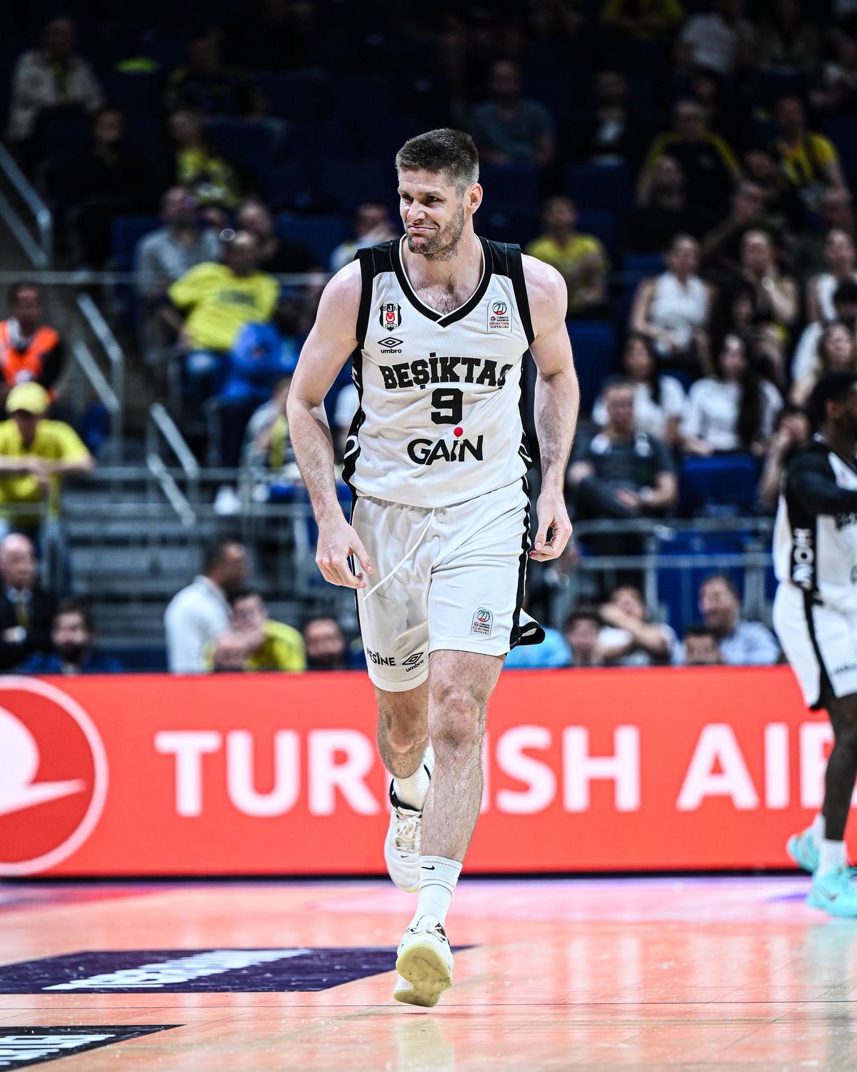 Conor Morgan: Play-offlara böyle güzel bir galibiyetle başladığımız için mutluyuz