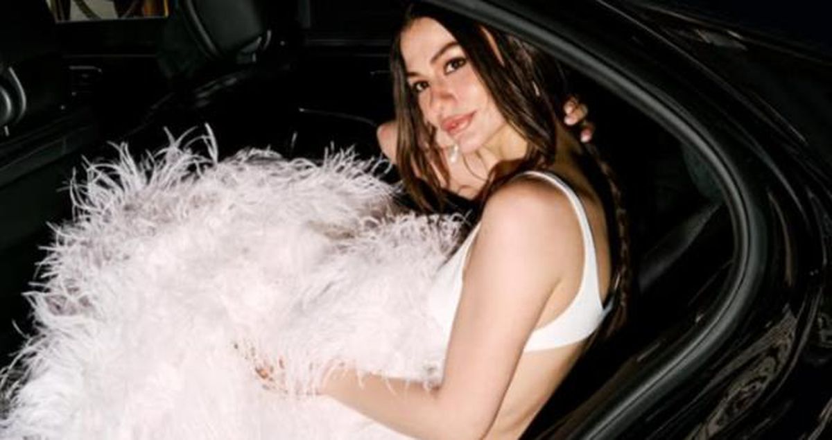 DEMET ÖZDEMİR'İN CANNES KIYAFETİ: Demet Özdemir kimdir, kaç yaşında, nereli?