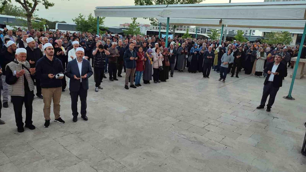Denizli'den 201 hacı adayı kutsal topraklara uğurlandı