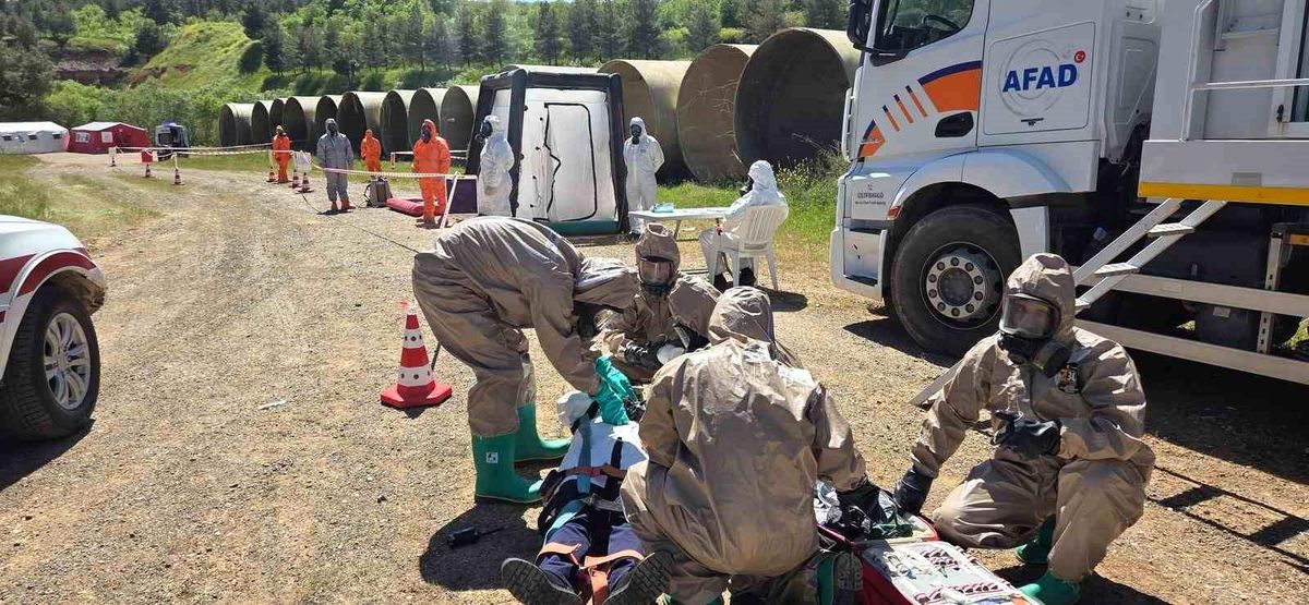 Diyarbakır'da kapsamlı afet sağlık tatbikatı