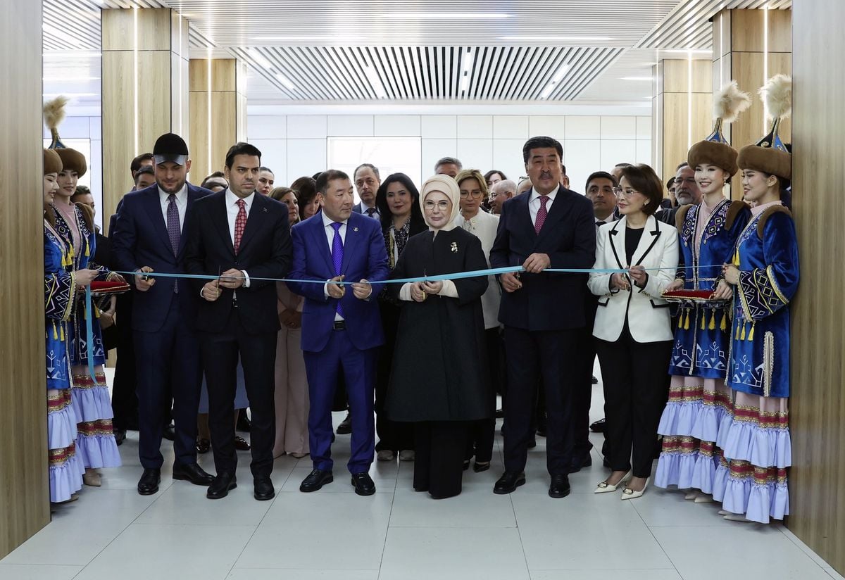 Emine Erdoğan, Kazakistan'da Sıfır Atık Eğitim Laboratuvarı'nın Açılışını Yaptı