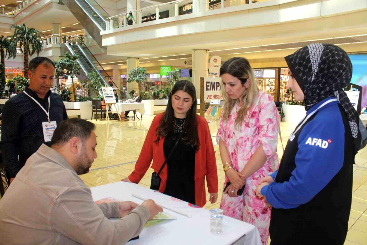 Engellilerin yaşadığı zorlukları anlamak için 'Empati Parkuru' kuruldu