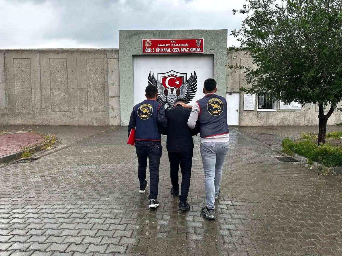 Fuhuşa aracılık suçundan 15 yıl hapis cezası bulunan şahıs yakalandı