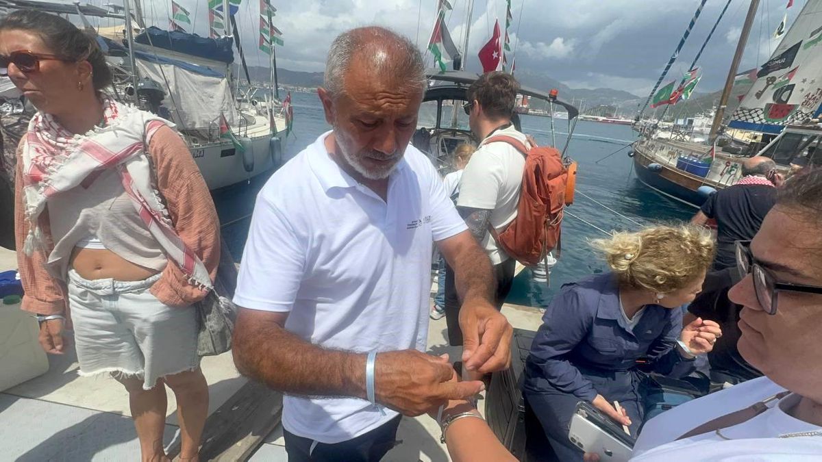 Global Sumud filosu Marmaris'ten Gazze'ye doğru yola çıktı