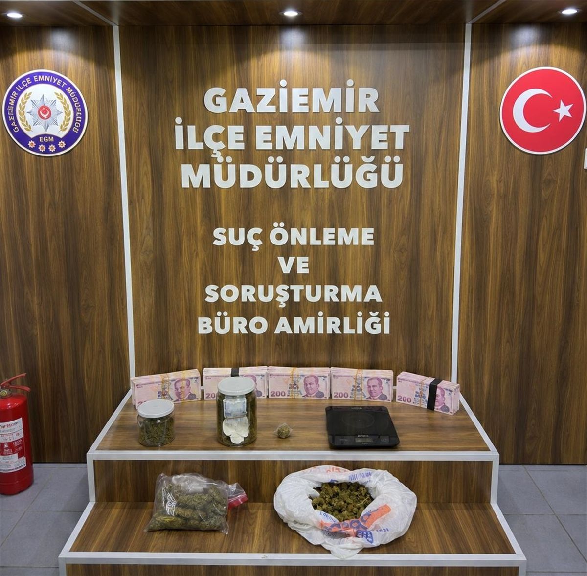 İzmir'de uyuşturucuyla yakalanan şüpheliye adli kontrol