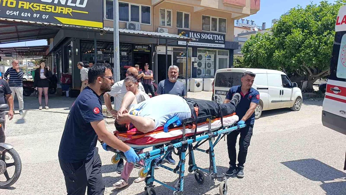Kontrolsüz kavşakta ölümden döndüler: 4 yaralı