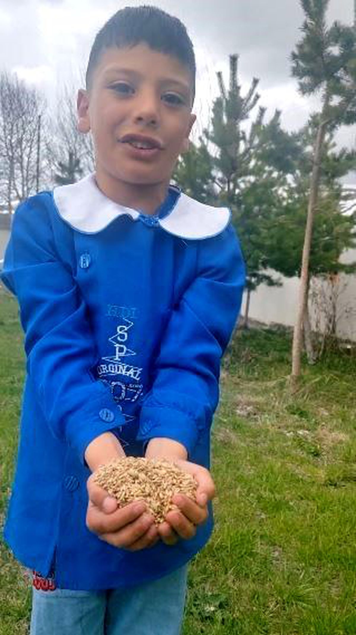 Köy okulu öğrencilerinden 14 Mayıs Çiftçiler Günü klibi
