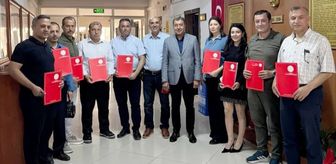 Kumluca'da 'Okulum Temiz' belgesi alan okulların müdürlerine belgeleri verildi