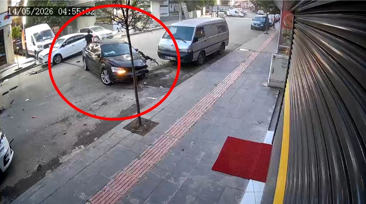 Otomobiliyle park halindeki 5 araca çarpıp kaçtı; o anlar kamerada