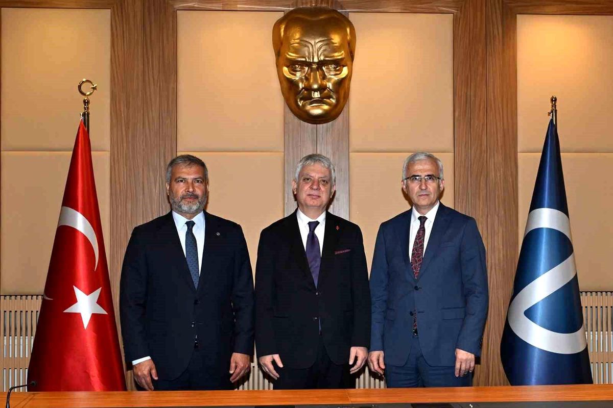 Rekabet Hukuku Eskişehir Zirvesi düzenlendi