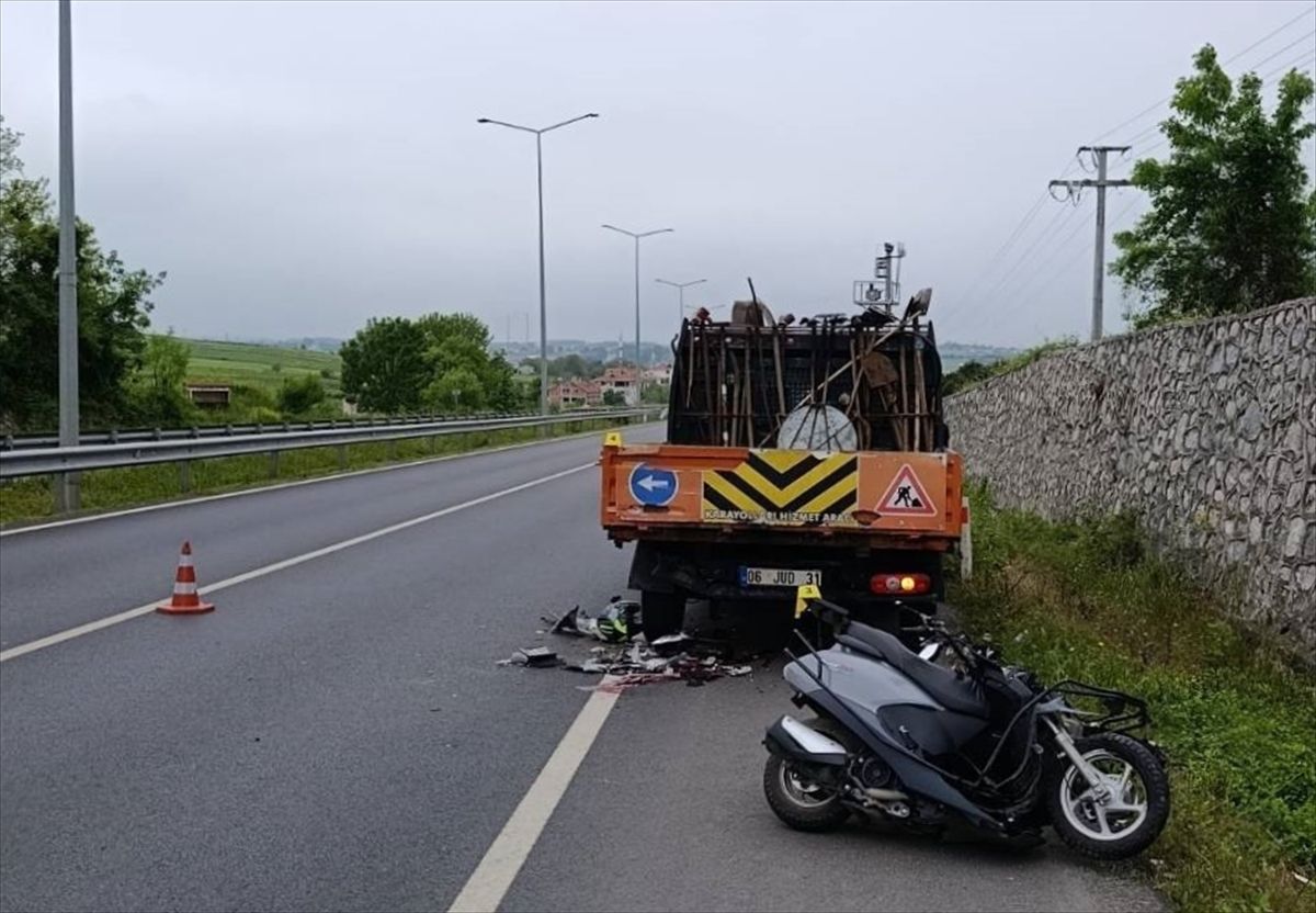 Samsun'da kamyonete arkadan çarpan motosikletin sürücüsü öldü