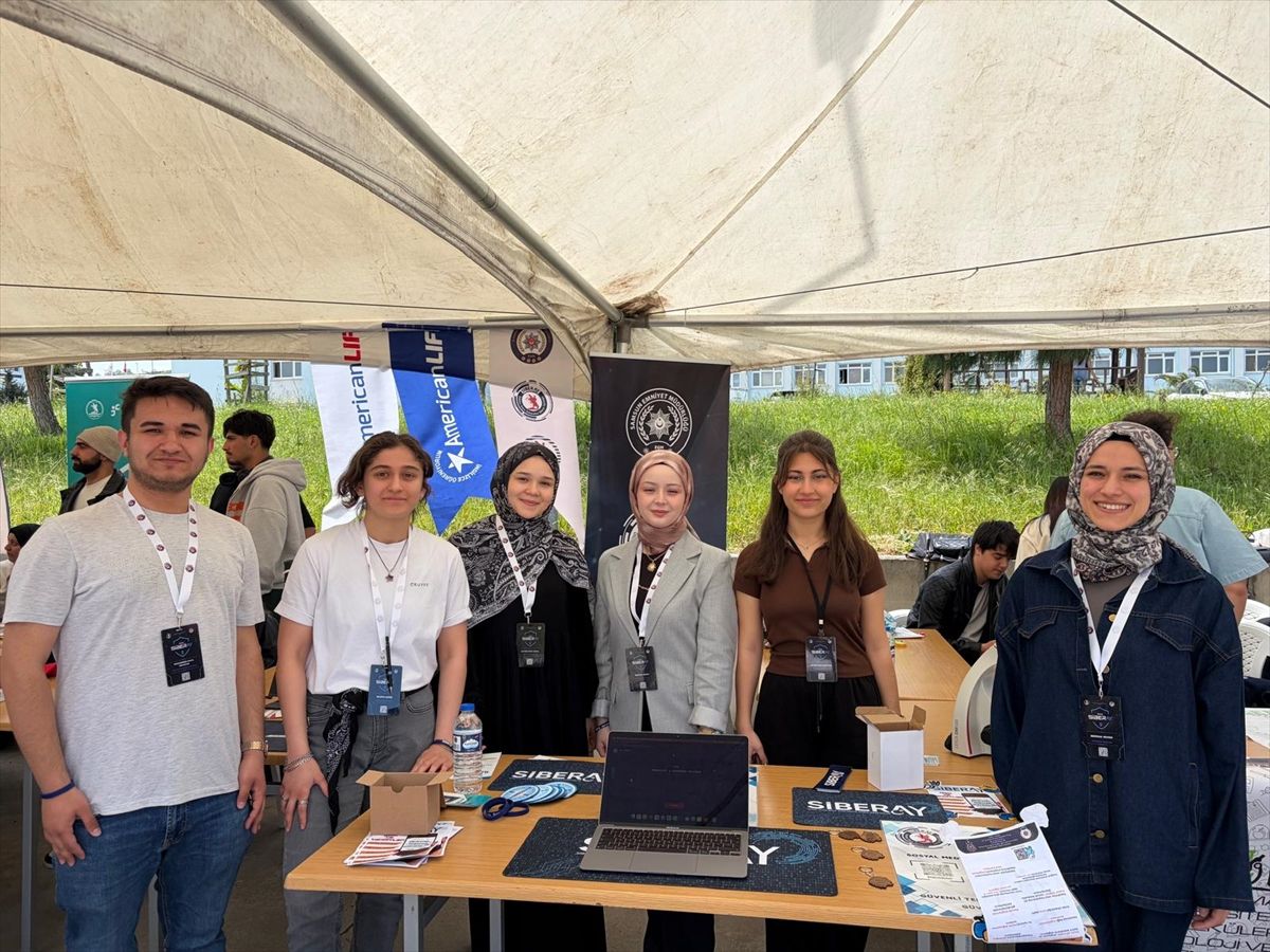 Samsun Emniyeti ile OMÜ SİBERAY Topluluğu öğrencileri bilgilendirdi