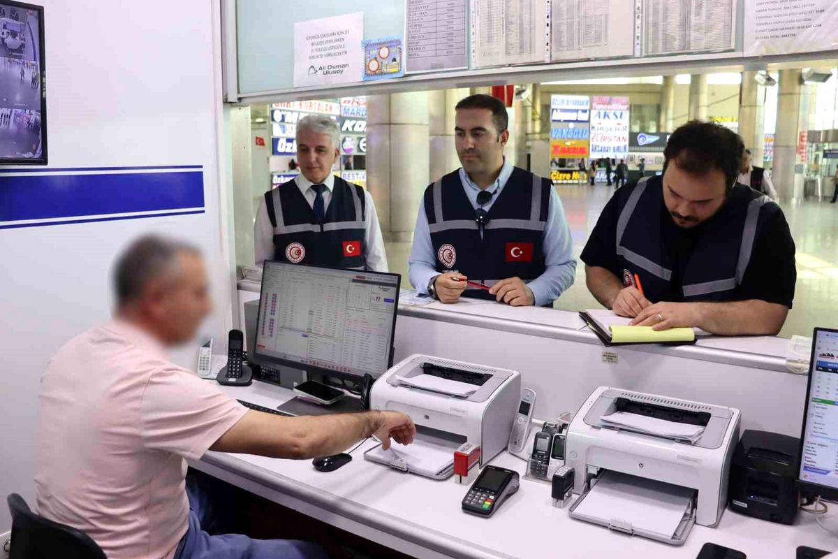 Şehirlerarası otobüs terminalinde 'fiyat' denetimi