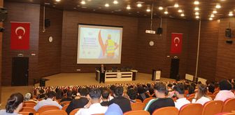 Siirt'te üniversite öğrencilerine yönelik sosyal güvenlik konferansı
