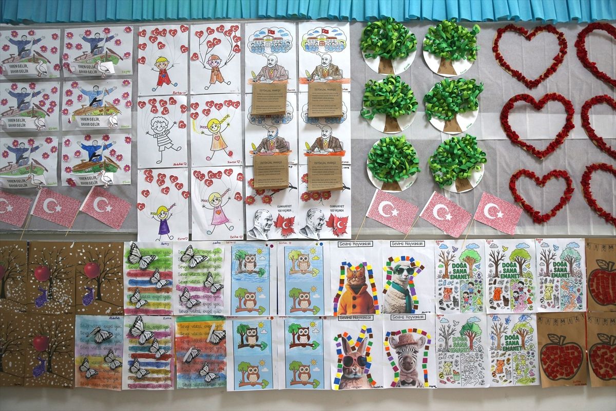 Özel Eğitim Öğrencilerinin Eserleri Talas'ta Sergilendi