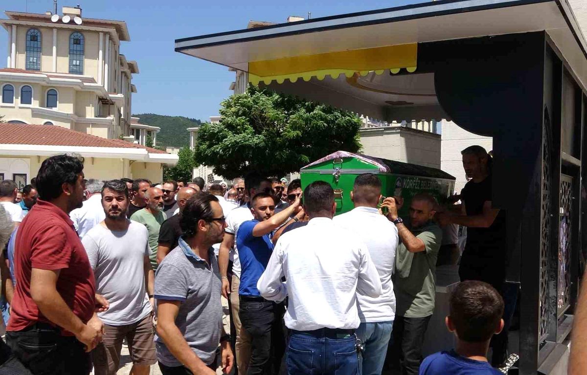 TEM'de yakıtı biten araca ve çekiciye çarpmıştı, 2 ölümlü kazanın cezası belli oldu