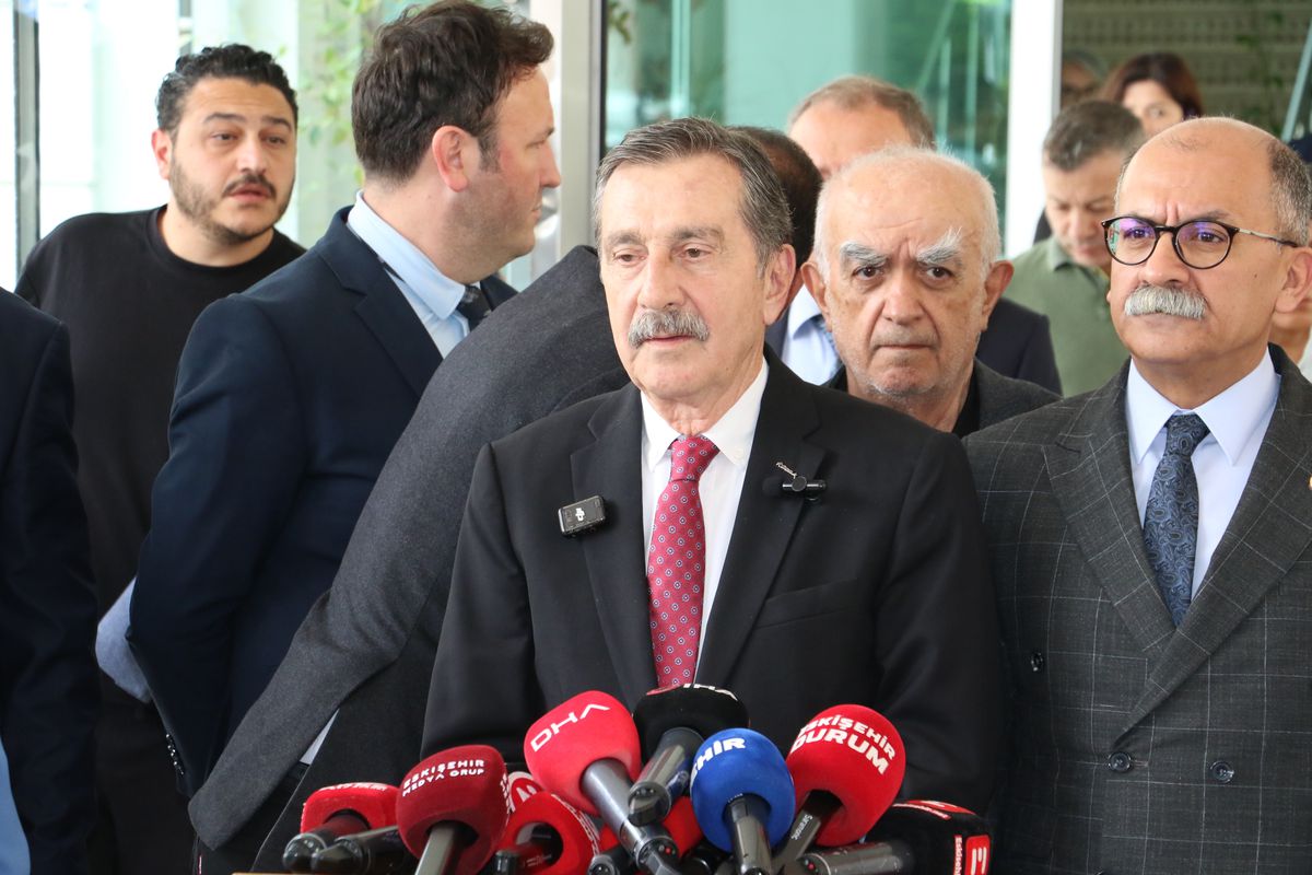 Tepebaşı Belediyesi'ne 'yolsuzluk' operasyonu; 60 gözaltı kararı