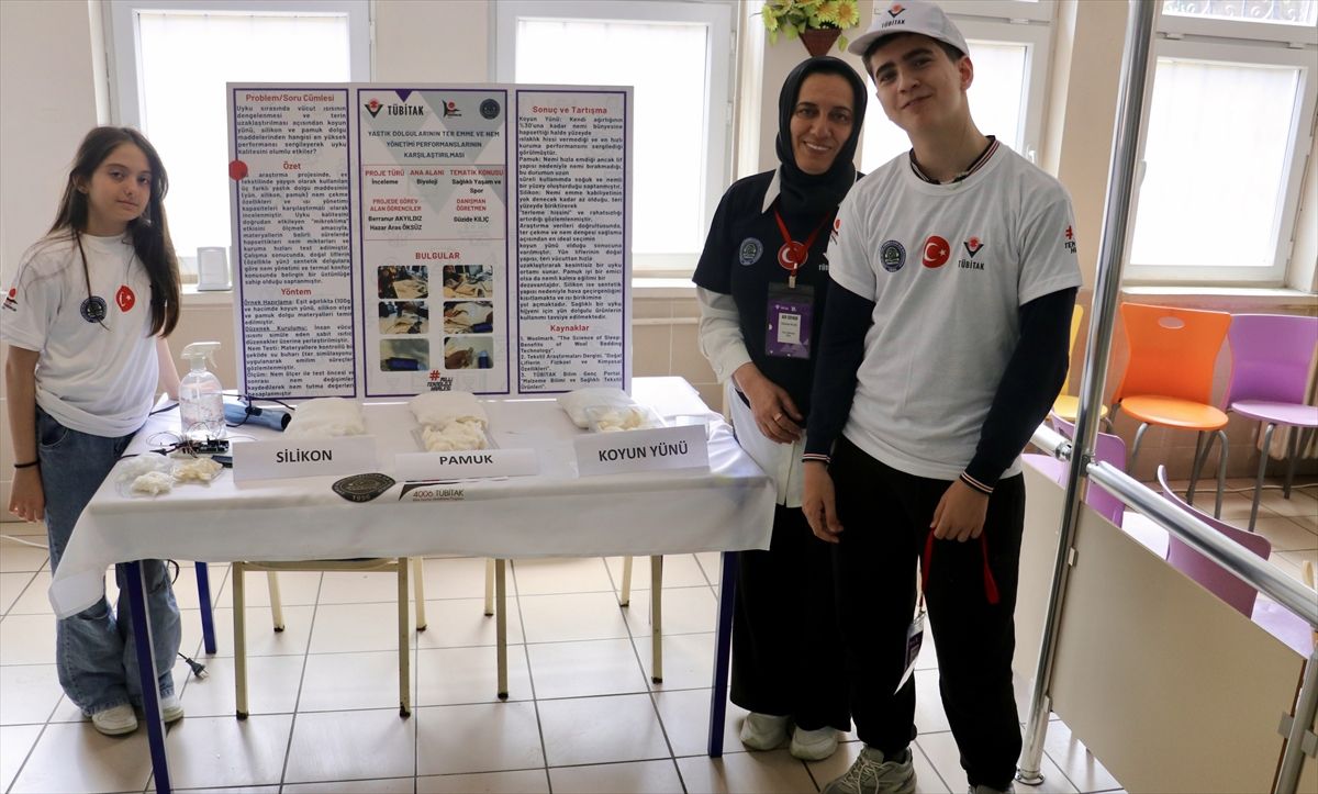 Trabzon'da işitme engelli öğrenciler projelerini sergiledi