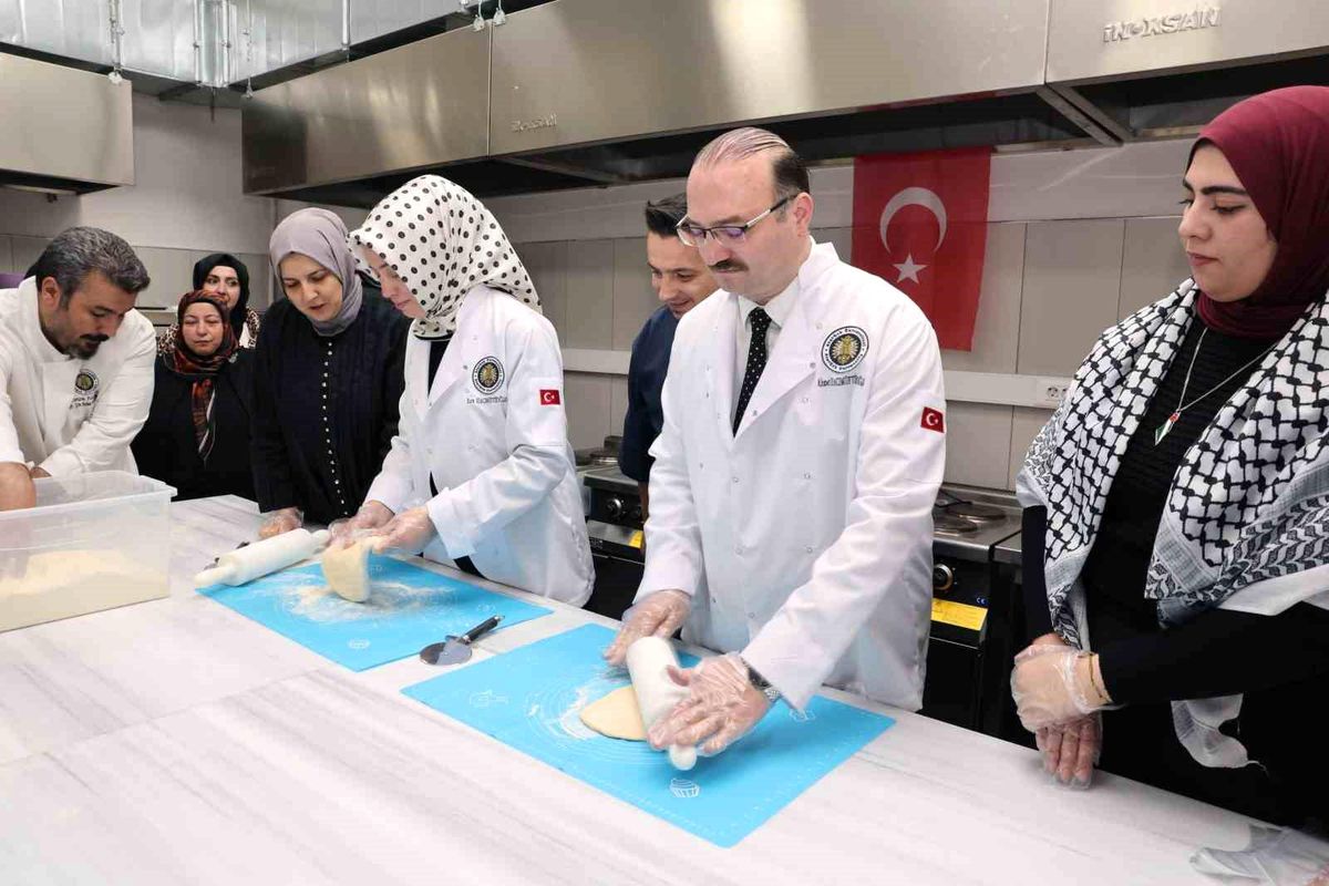 Atatürk Üniversitesi'nde Türk Mutfağı Haftası: Lezzet, Kültür ve Sanat Buluştu