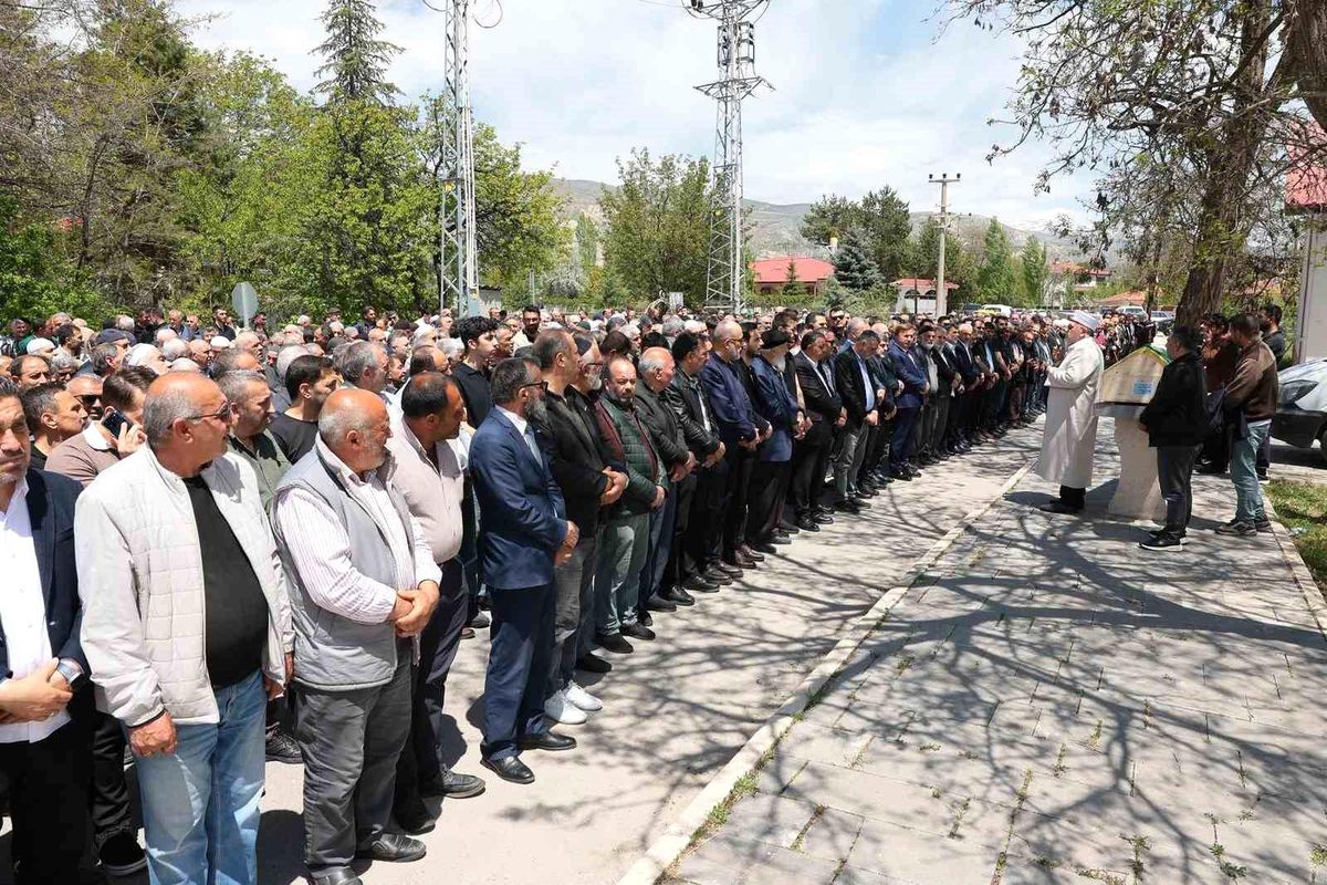 Vali Aydoğdu, Keskin'in cenaze törenine katıldı