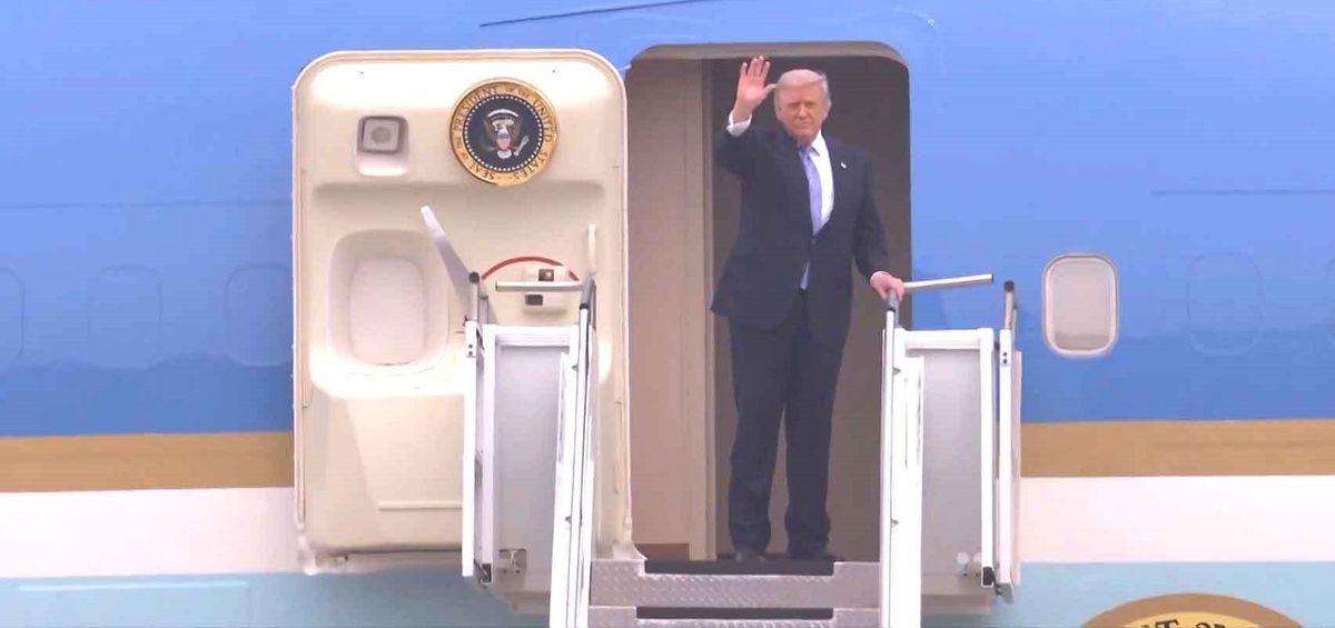 Trump, Çin ziyaretini tamamlayarak Pekin'den ayrıldı