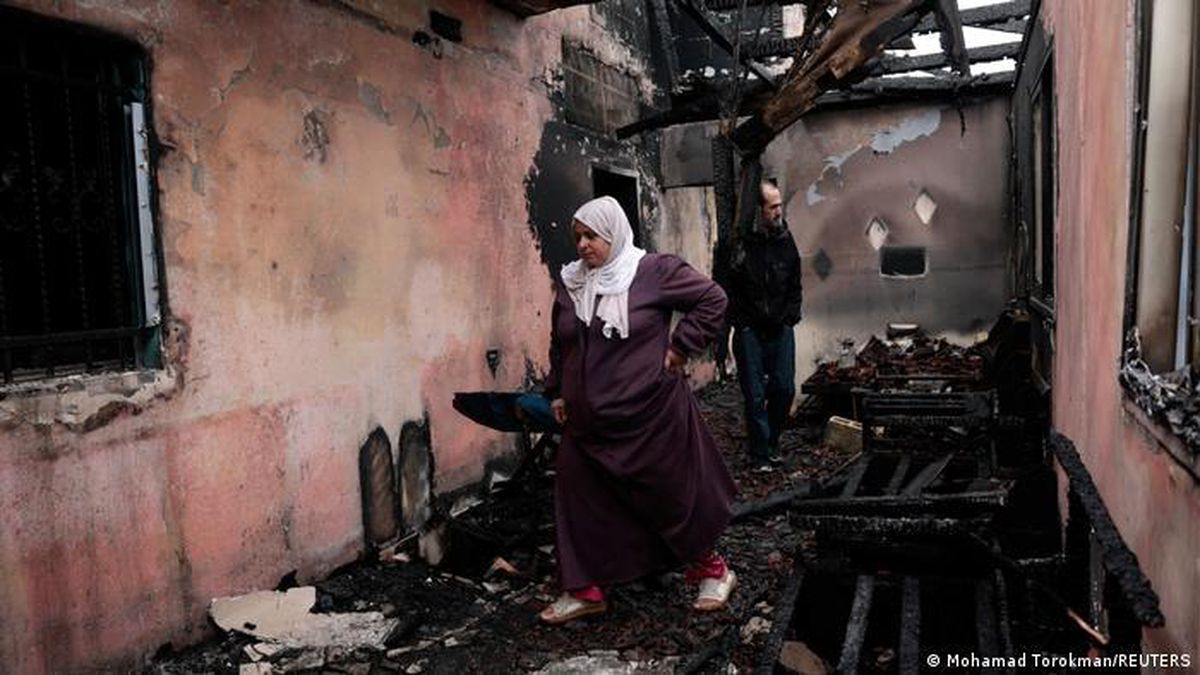 Batı Şeria'da İsrailli yerleşimci saldırısı: Cami yakıldı