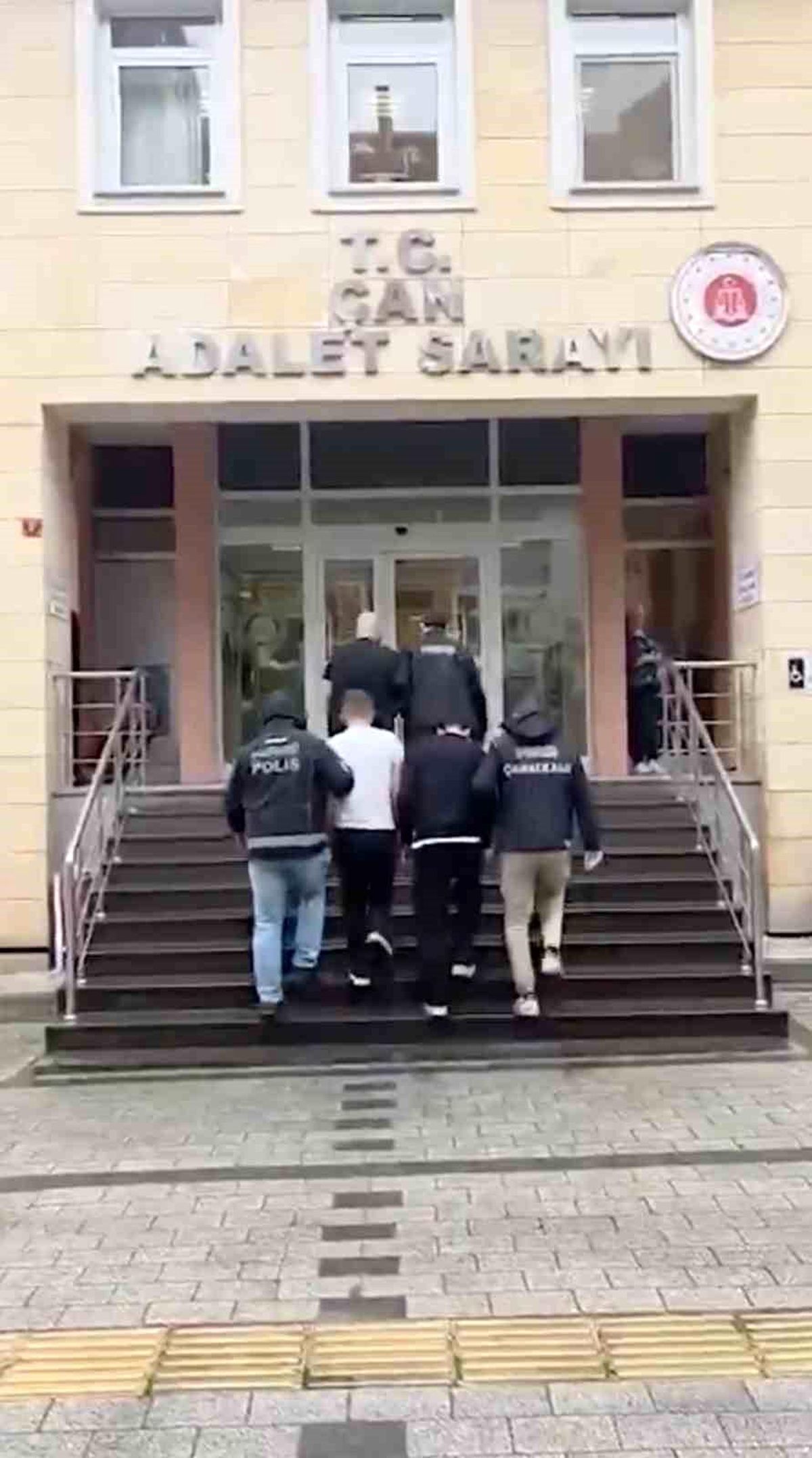 Çan'da uyuşturucu operasyonunda 4 tutuklama