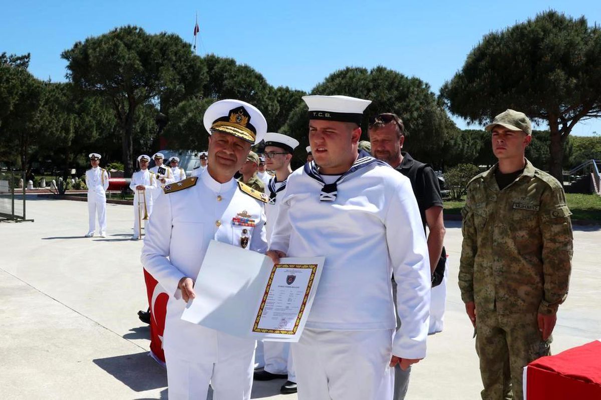 Çanakkale'de engelli gençler askerlik heyecanını yaşadı