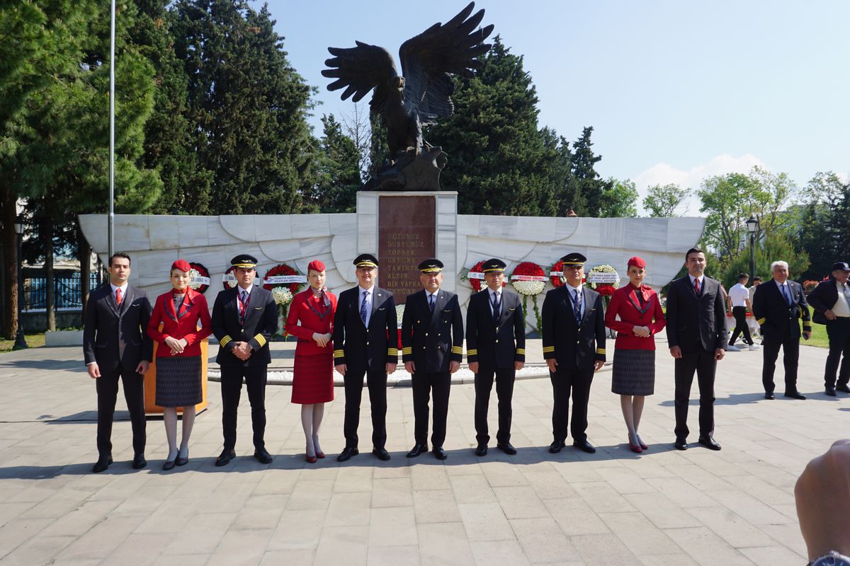 15 Mayıs Hava Şehitlerini Anma Günü: “İstikbal göklerdedir” vizyonuyla anıldılar