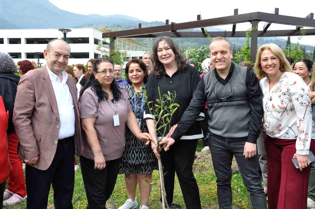 Hemşireler için 'Umut Bahçesi' oluşturuldu