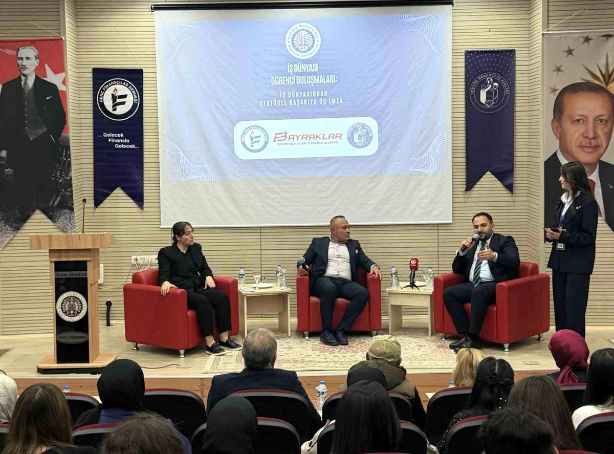 İş dünyası öğrenci buluşmaları sürüyor
