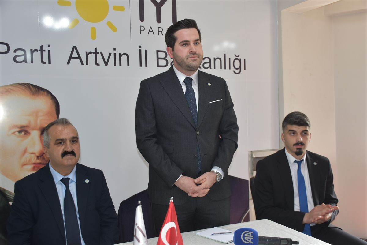 İYİ Parti: Buhrandan çıkış için gece gündüz çalışıyoruz