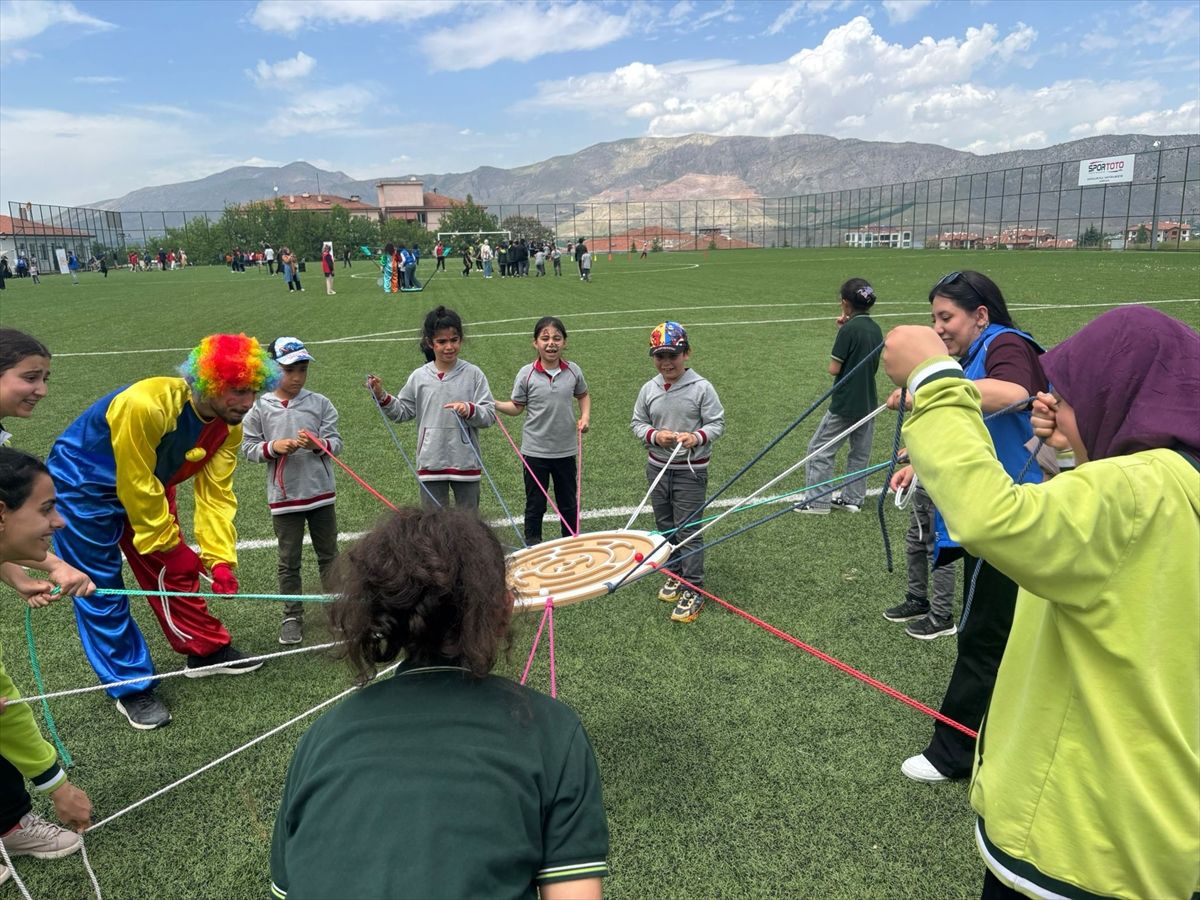 Kale'de Bahar Şenliği düzenlendi
