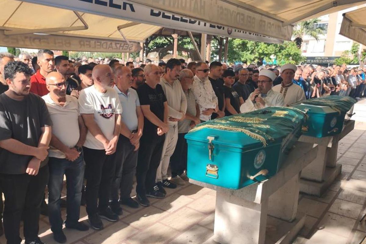 15 dakika arayla gelen iki acı haber! Kalp masajı yaptığı arkadaşının ardından o da öldü