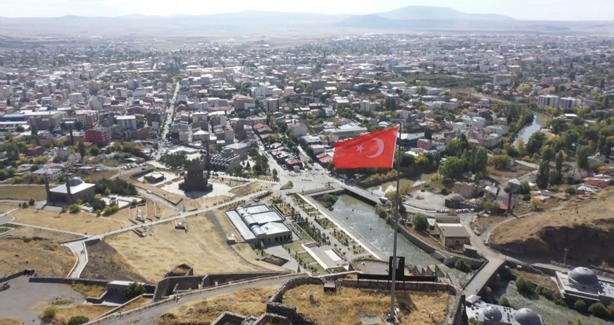 Kars Ticaret ve Sanayi Odası Başkanı Bozan: 'Doğu Kapı'nın Açılması Bölge Ekonomisi İçin Tarihi Bir Dönüm Noktası Olacak'
