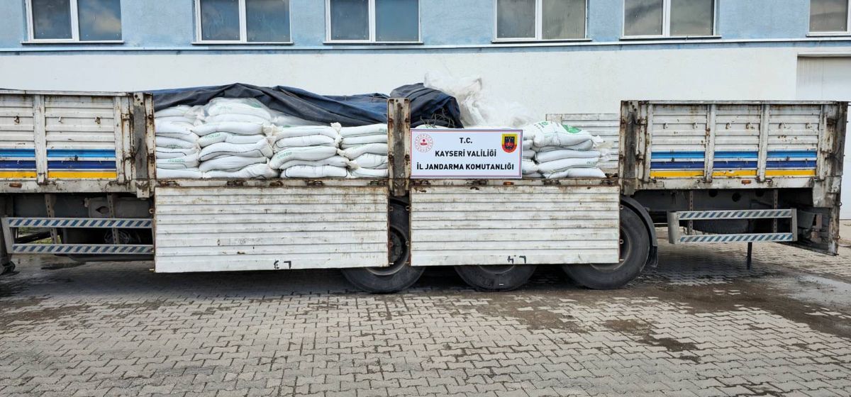Kayseri'de 24 ton sahte gübre ele geçirildi