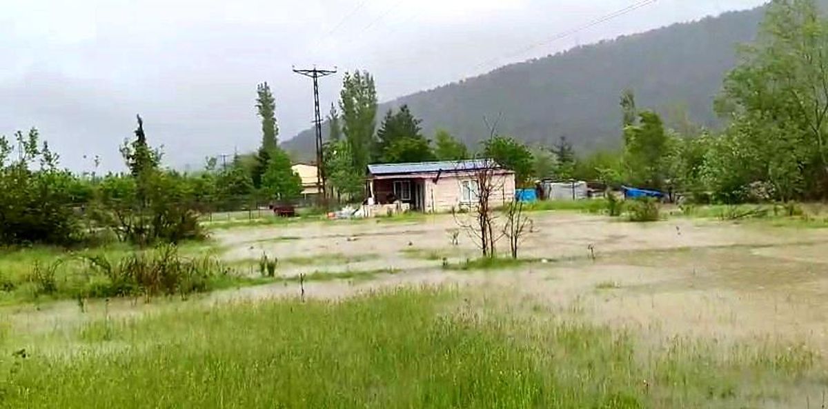 Kelkitçayı taştı, köyler ve tarım arazileri sular altında kaldı